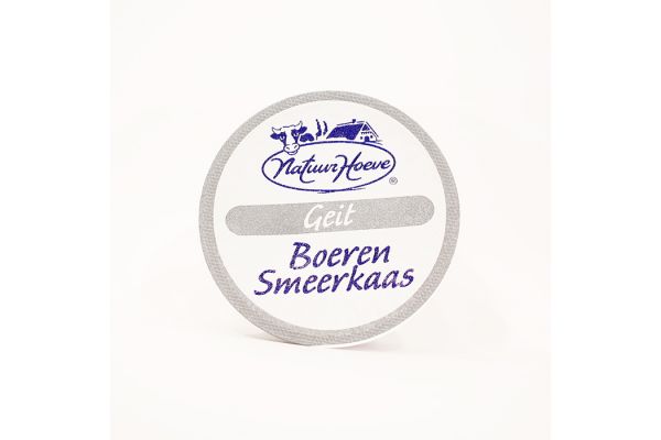 Boeren smeerkaas geit