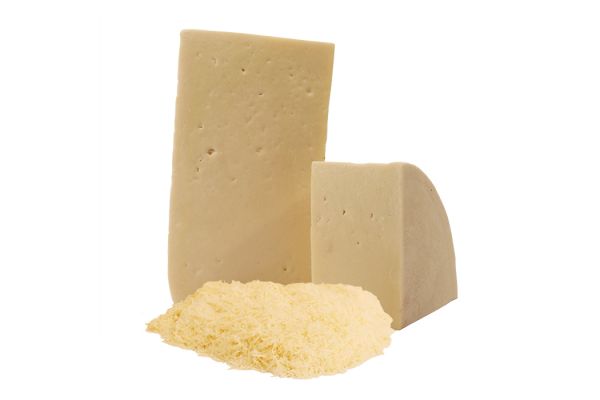 Pecorino Romano geraspt