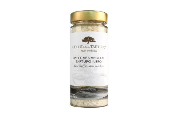 Risotto rijst met zwarte truffel pot