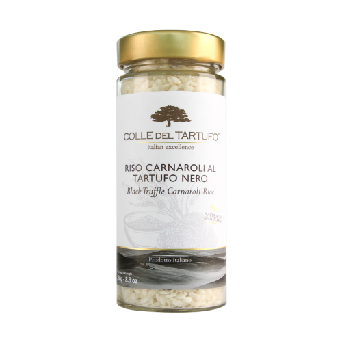 Risotto rijst met zwarte truffel pot